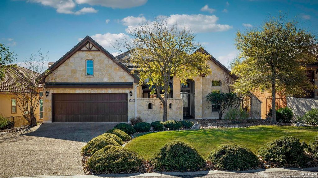 106 Hannah Ln, Boerne, TX 78006