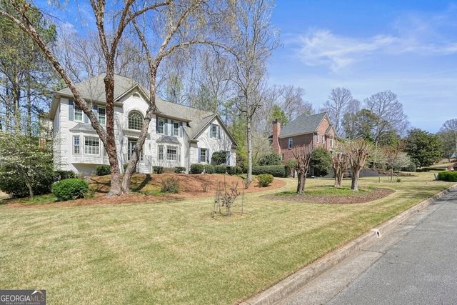 1815 Windsor Wood Drive, Roswell, GA 30075