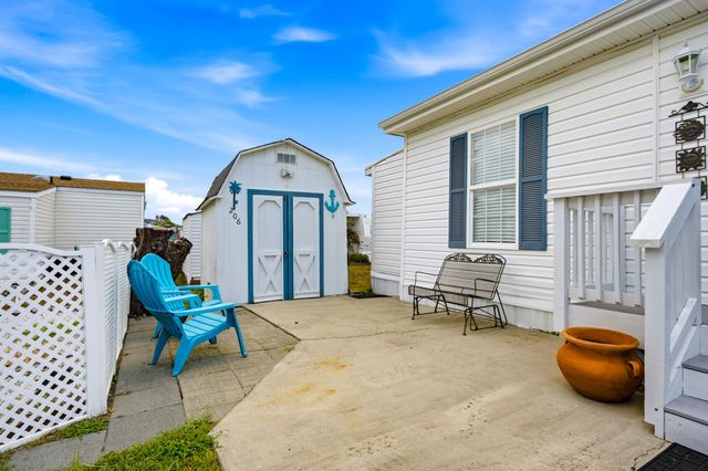 206 High Tide Dr., North Myrtle Beach, SC 29582
