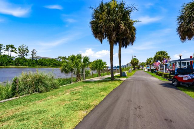 206 High Tide Dr., North Myrtle Beach, SC 29582