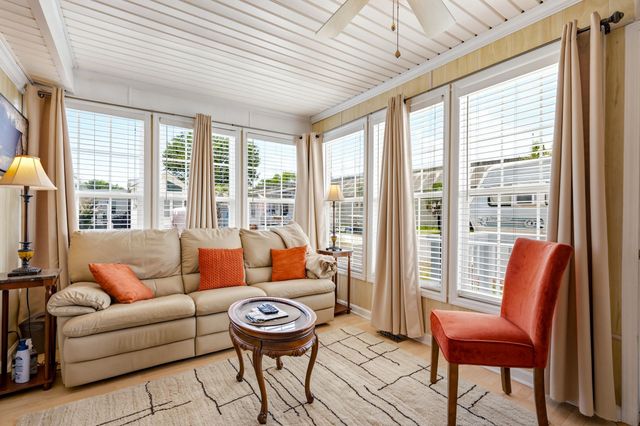 206 High Tide Dr., North Myrtle Beach, SC 29582