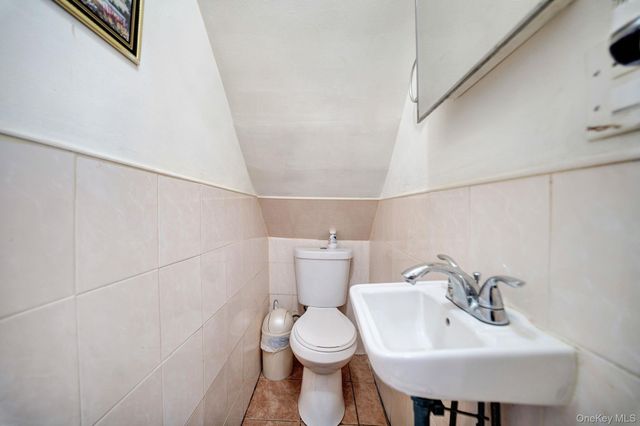 91-04 218th Place, Queens Village, NY 11428