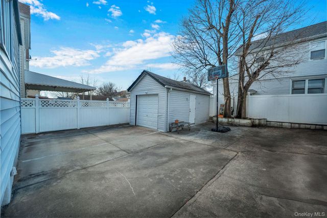 91-04 218th Place, Queens Village, NY 11428