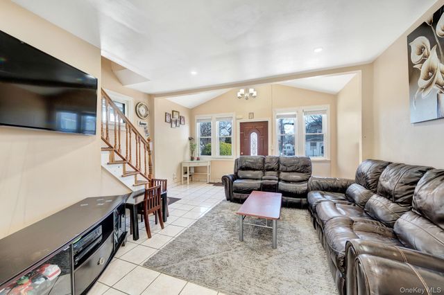 91-04 218th Place, Queens Village, NY 11428