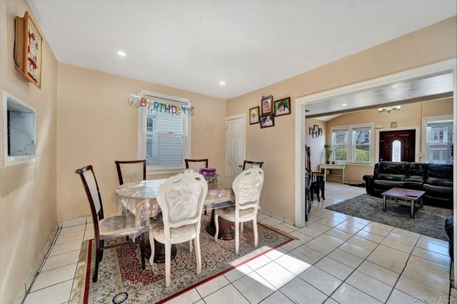 91-04 218th Place, Queens Village, NY 11428