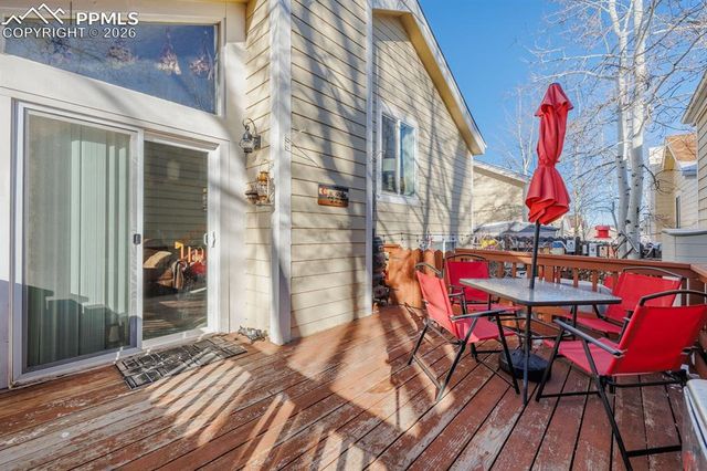 800 Columbine Village Drive B, Woodland Park, CO 80863