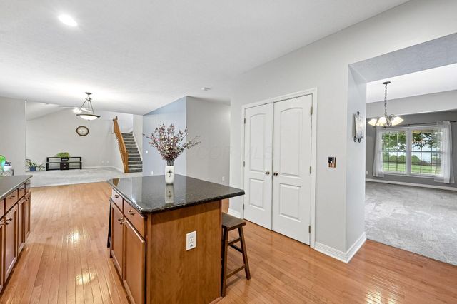 7301 Marrisey Loop, Galena, OH 43021