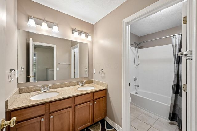 7301 Marrisey Loop, Galena, OH 43021