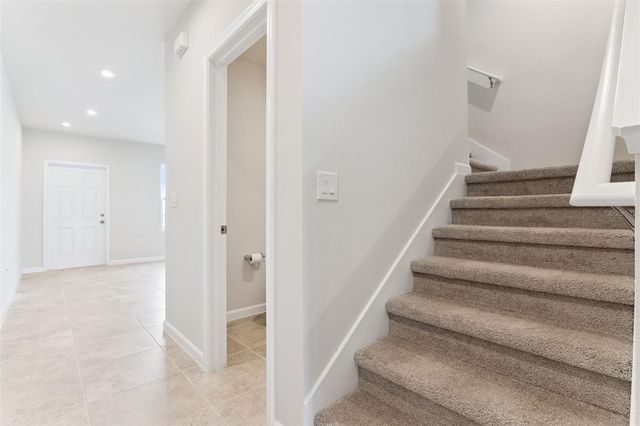 1206 PORT BLUE WAY, Lady Lake, FL 32159