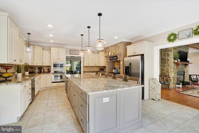 1535 FISHING CREEK VALLEY RD, Harrisburg, PA 17112