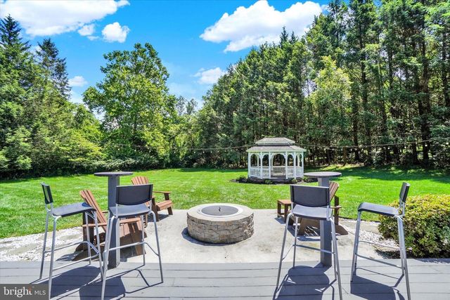 1535 FISHING CREEK VALLEY RD, Harrisburg, PA 17112