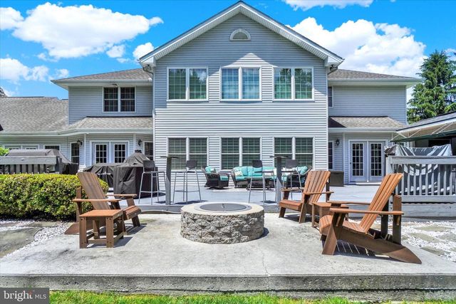 1535 FISHING CREEK VALLEY RD, Harrisburg, PA 17112