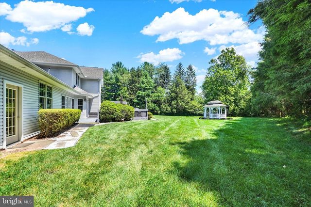 1535 FISHING CREEK VALLEY RD, Harrisburg, PA 17112