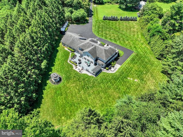 1535 FISHING CREEK VALLEY RD, Harrisburg, PA 17112