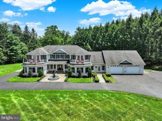 1535 FISHING CREEK VALLEY RD, Harrisburg, PA 17112