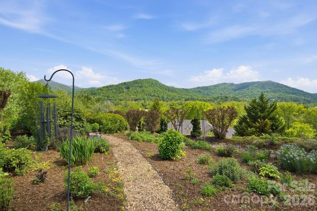 57 Outlook Circle, Swannanoa, NC 28778