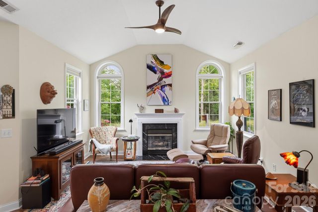 57 Outlook Circle, Swannanoa, NC 28778