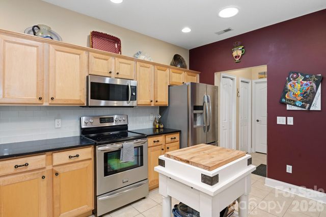 57 Outlook Circle, Swannanoa, NC 28778