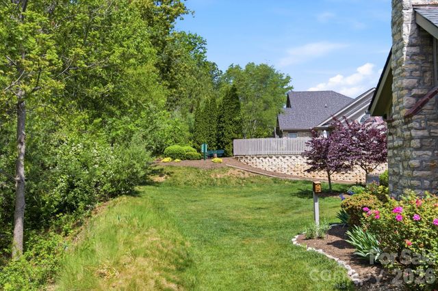 57 Outlook Circle, Swannanoa, NC 28778