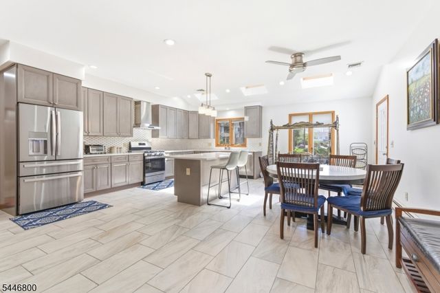 343 Mckinley Ave, Edison Twp., NJ 08820