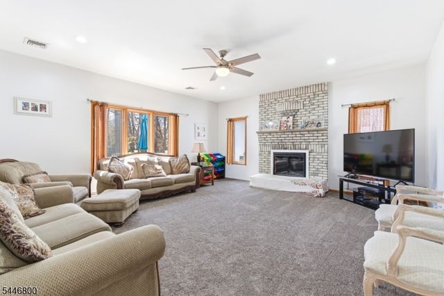 343 Mckinley Ave, Edison Twp., NJ 08820