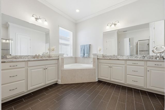 324 Enrede Ln, St Augustine, FL 32095