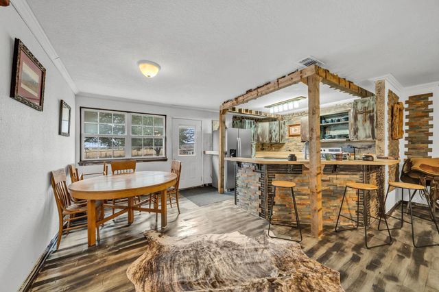 3242 E Fm 696, Lexington, TX 78947