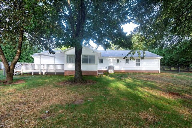 865 Lewisville Vienna Road, Lewisville, NC 27023