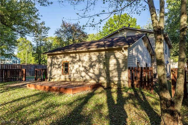 4078 Pardee Road, Stow, OH 44224