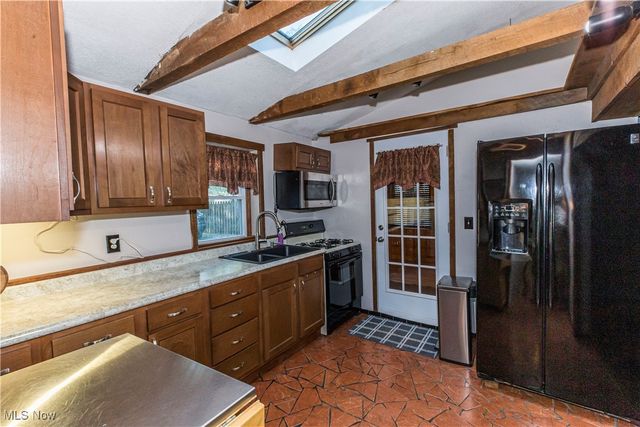 4078 Pardee Road, Stow, OH 44224