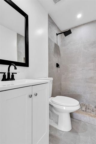 739 W 30th St, Hialeah, FL 33012