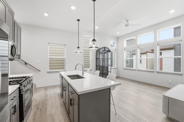 723 N Emile Street, Houston, TX 77020