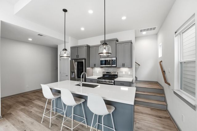 723 N Emile Street, Houston, TX 77020