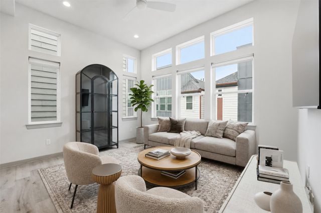 723 N Emile Street, Houston, TX 77020
