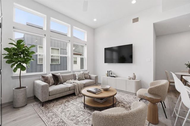 723 N Emile Street, Houston, TX 77020