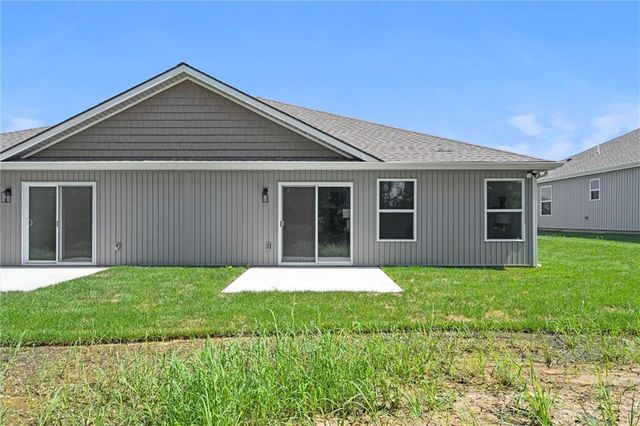 9308 N Lenox Street, Kansas City, MO 64154