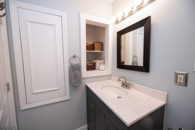 64 Hilltop Trl, Sparta Twp., NJ 07871