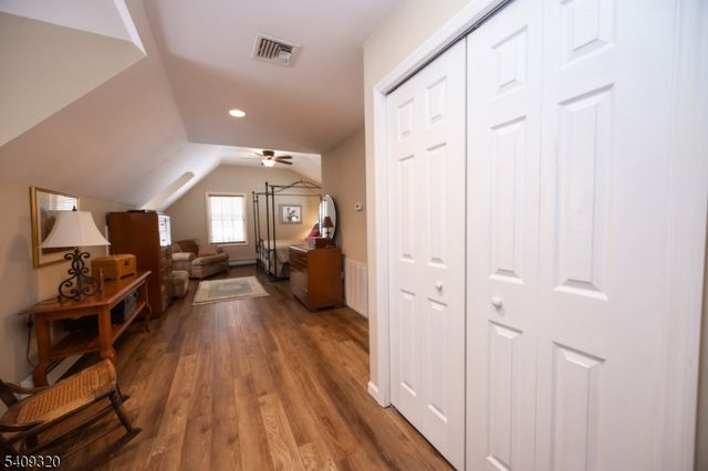 64 Hilltop Trl, Sparta Twp., NJ 07871