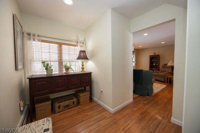 64 Hilltop Trl, Sparta Twp., NJ 07871