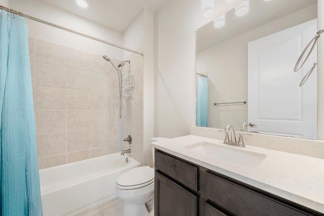 131 Ace LN 101, San Marcos, TX 78666