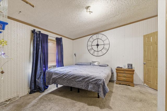 551 E Dunkle Street, Everton, MO 65646