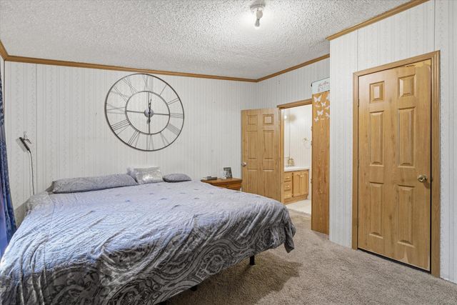 551 E Dunkle Street, Everton, MO 65646