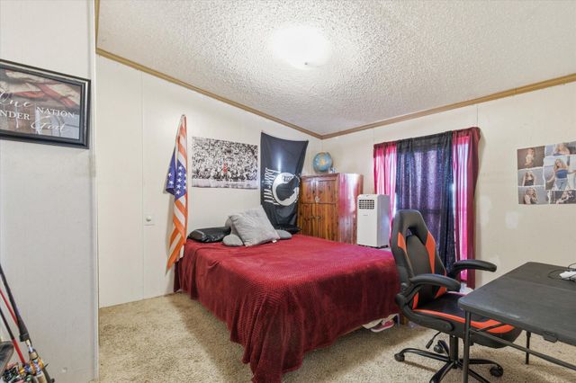 551 E Dunkle Street, Everton, MO 65646