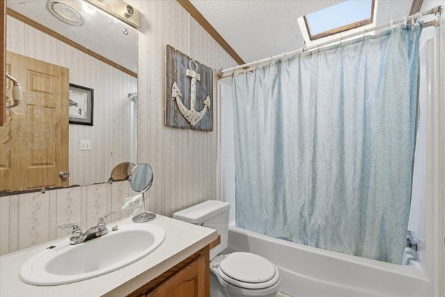 551 E Dunkle Street, Everton, MO 65646