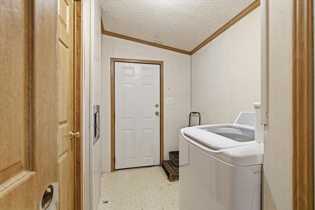 551 E Dunkle Street, Everton, MO 65646