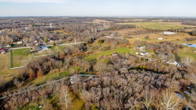 551 E Dunkle Street, Everton, MO 65646