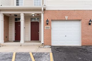 10200 Mulberry Lane D, Bridgeview, IL 60455