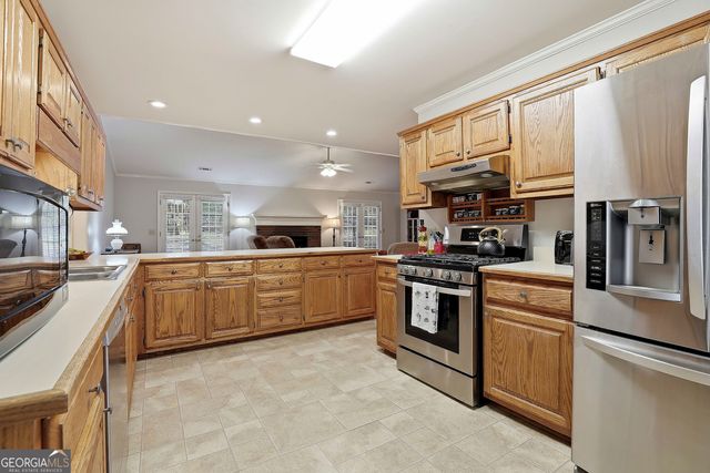 135 Spring Forest Way, Sharpsburg, GA 30277