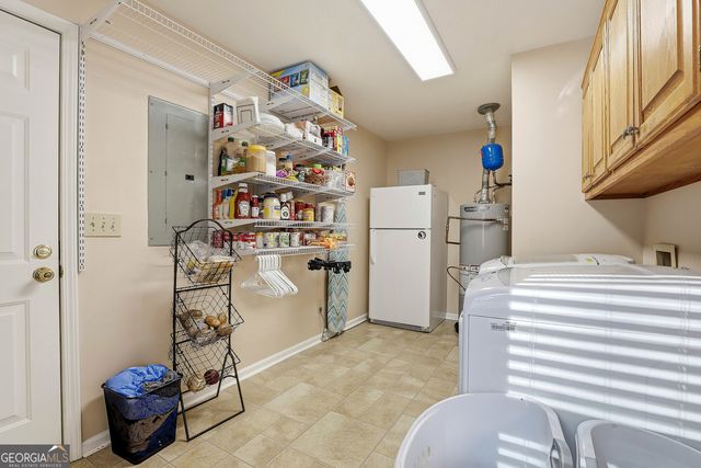 135 Spring Forest Way, Sharpsburg, GA 30277