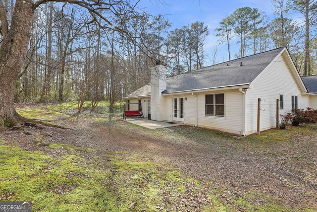 135 Spring Forest Way, Sharpsburg, GA 30277